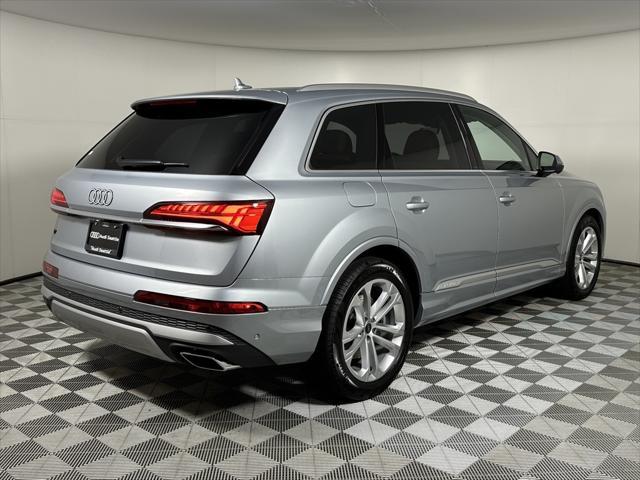 new 2025 Audi Q7 car, priced at $81,140