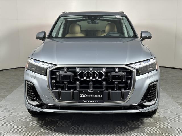 new 2025 Audi Q7 car, priced at $81,140