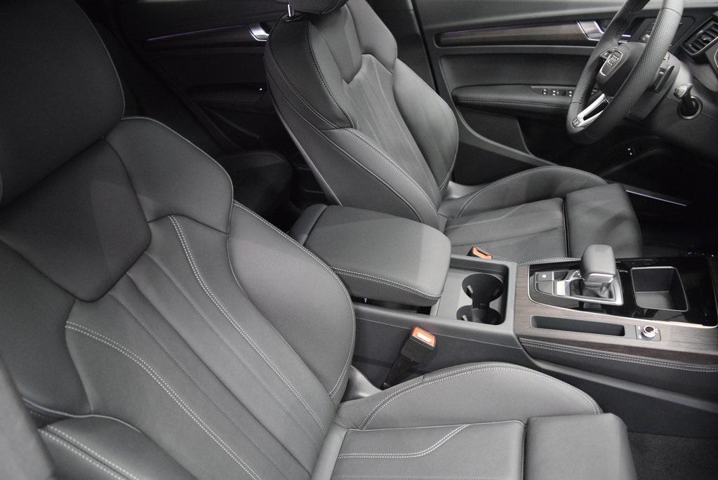 new 2025 Audi Q5 car, priced at $69,475