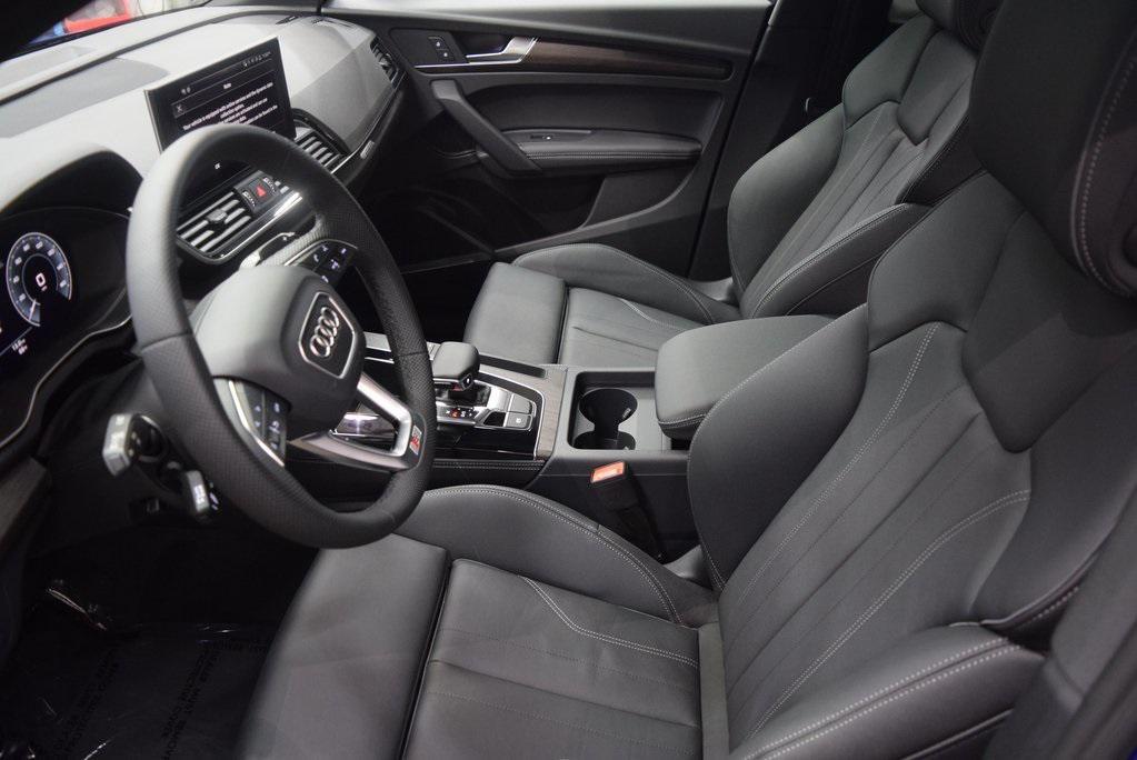new 2025 Audi Q5 car, priced at $69,475