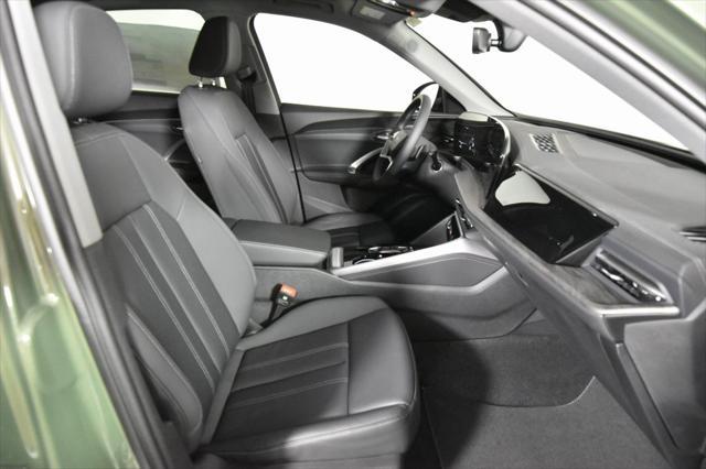 new 2025 Audi Q5 car, priced at $59,640