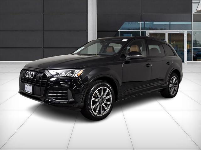 used 2024 Audi Q7 car, priced at $55,999