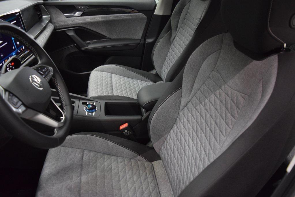 new 2025 Volkswagen Tiguan car, priced at $33,877