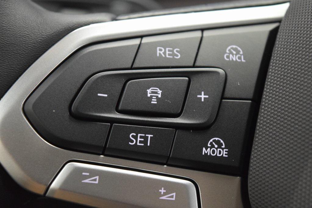 new 2025 Volkswagen Tiguan car, priced at $33,877