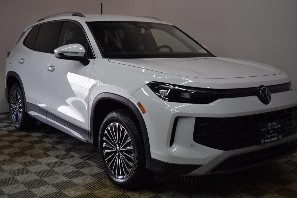 new 2025 Volkswagen Tiguan car, priced at $33,877