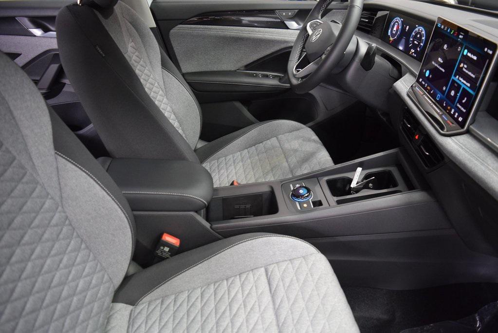 new 2025 Volkswagen Tiguan car, priced at $33,877