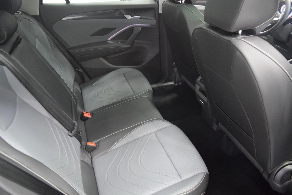 new 2025 Volkswagen Tiguan car, priced at $37,576