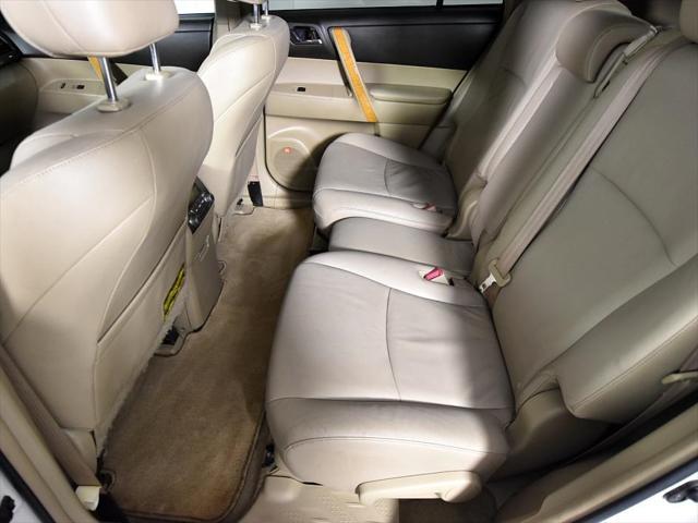 used 2010 Toyota Highlander Hybrid car, priced at $11,999