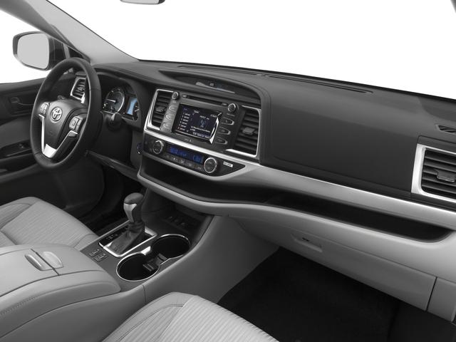 used 2016 Toyota Highlander Hybrid car, priced at $27,499