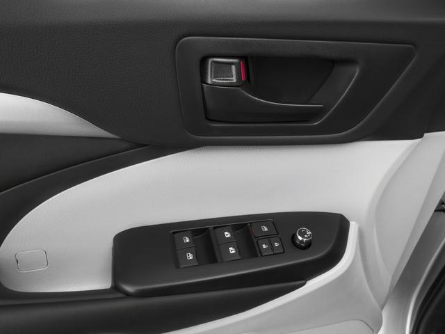 used 2016 Toyota Highlander Hybrid car, priced at $27,499
