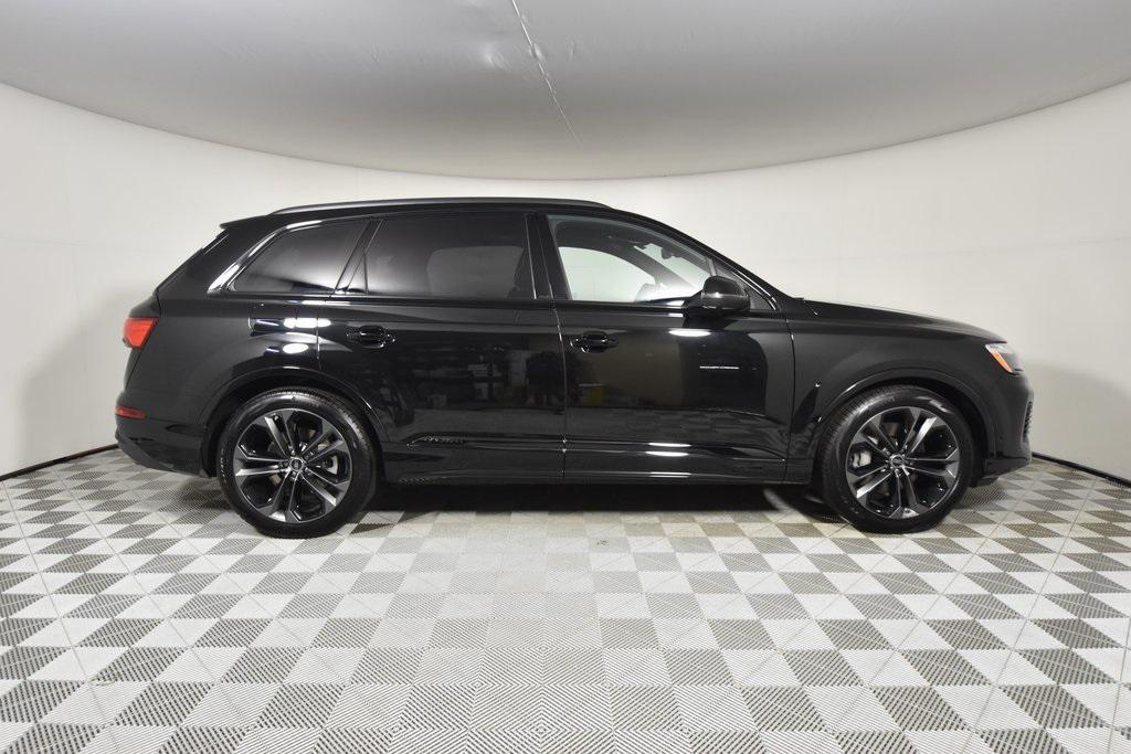 new 2025 Audi Q7 car, priced at $85,100