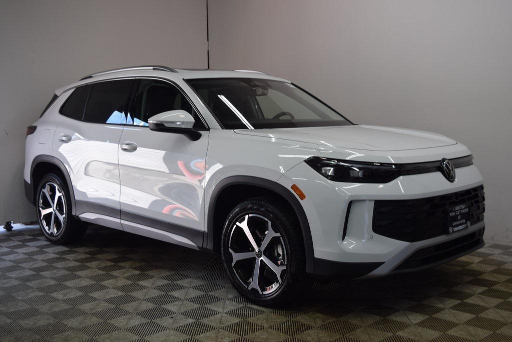new 2025 Volkswagen Tiguan car, priced at $37,576