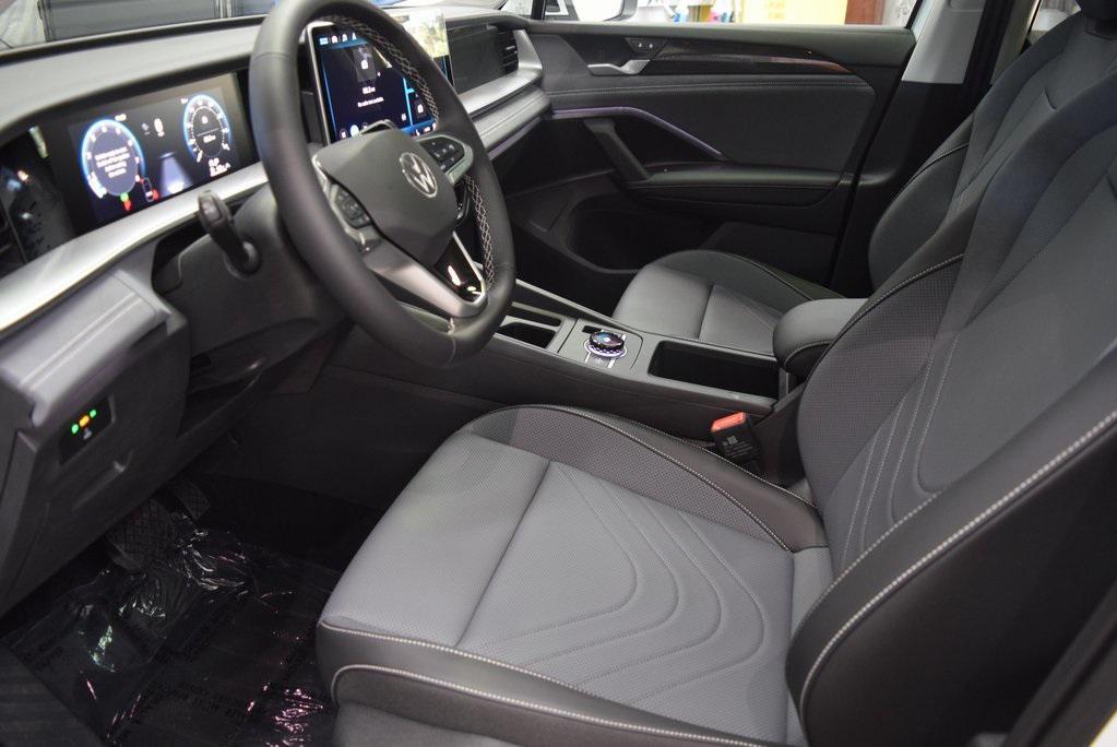 new 2025 Volkswagen Tiguan car, priced at $37,576