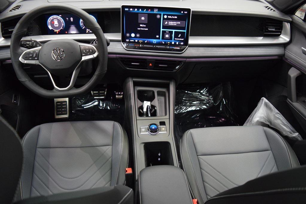 new 2025 Volkswagen Tiguan car, priced at $39,712
