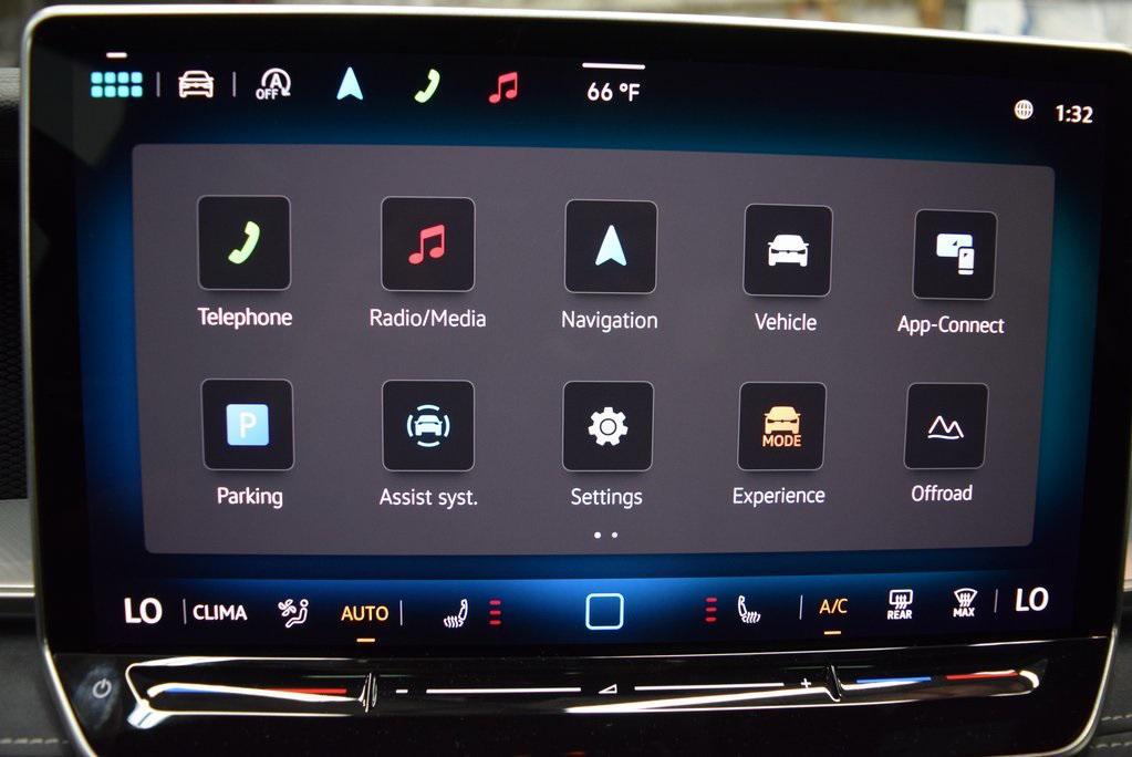 new 2025 Volkswagen Tiguan car, priced at $39,712