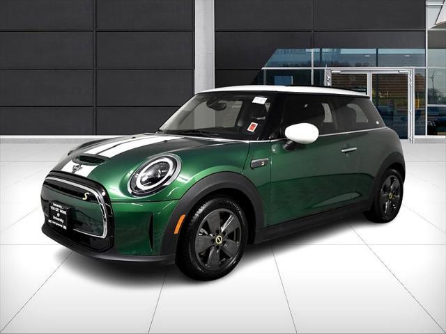 used 2022 MINI Hardtop car, priced at $18,499