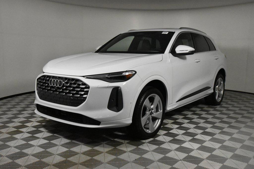 new 2025 Audi Q5 car, priced at $60,975