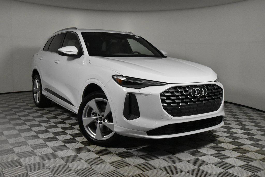 new 2025 Audi Q5 car, priced at $60,975