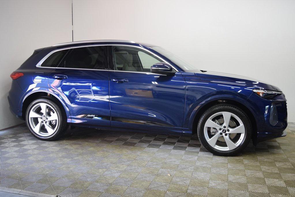 new 2025 Audi Q5 car, priced at $64,990