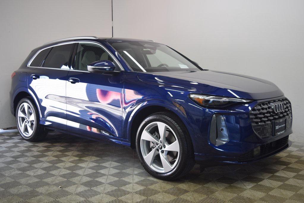 new 2025 Audi Q5 car, priced at $64,990