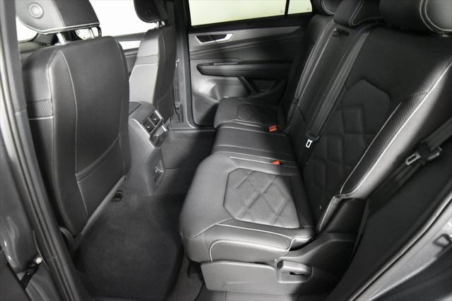 new 2025 Volkswagen Atlas Cross Sport car, priced at $45,656