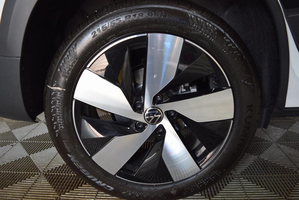 new 2025 Volkswagen Taos car, priced at $28,916