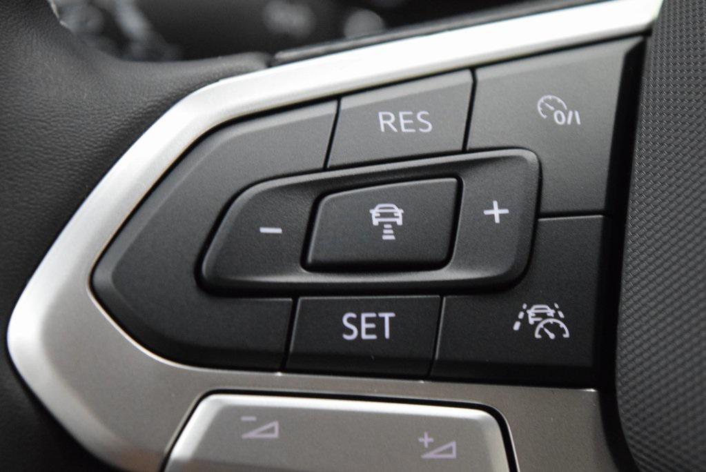 new 2025 Volkswagen Taos car, priced at $28,916