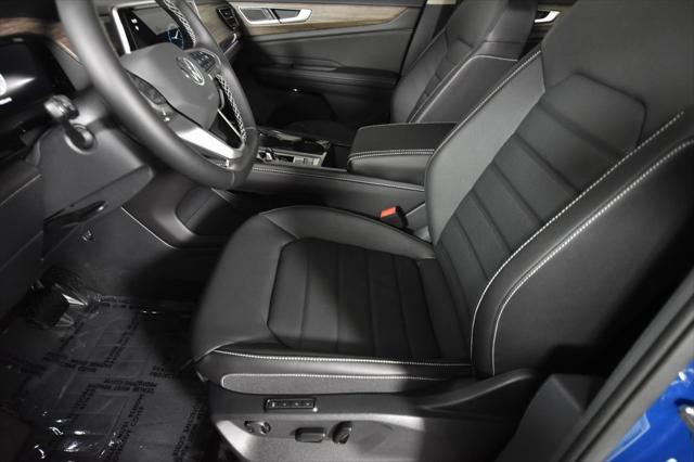 new 2025 Volkswagen Atlas car, priced at $51,704