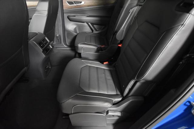 new 2025 Volkswagen Atlas car, priced at $51,704