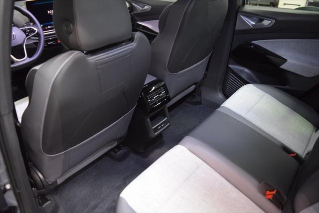 new 2025 Volkswagen ID.4 car, priced at $51,076