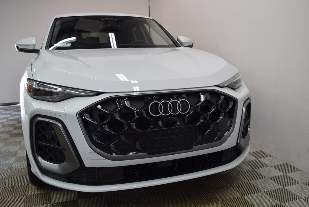 new 2025 Audi Q5 car, priced at $66,115