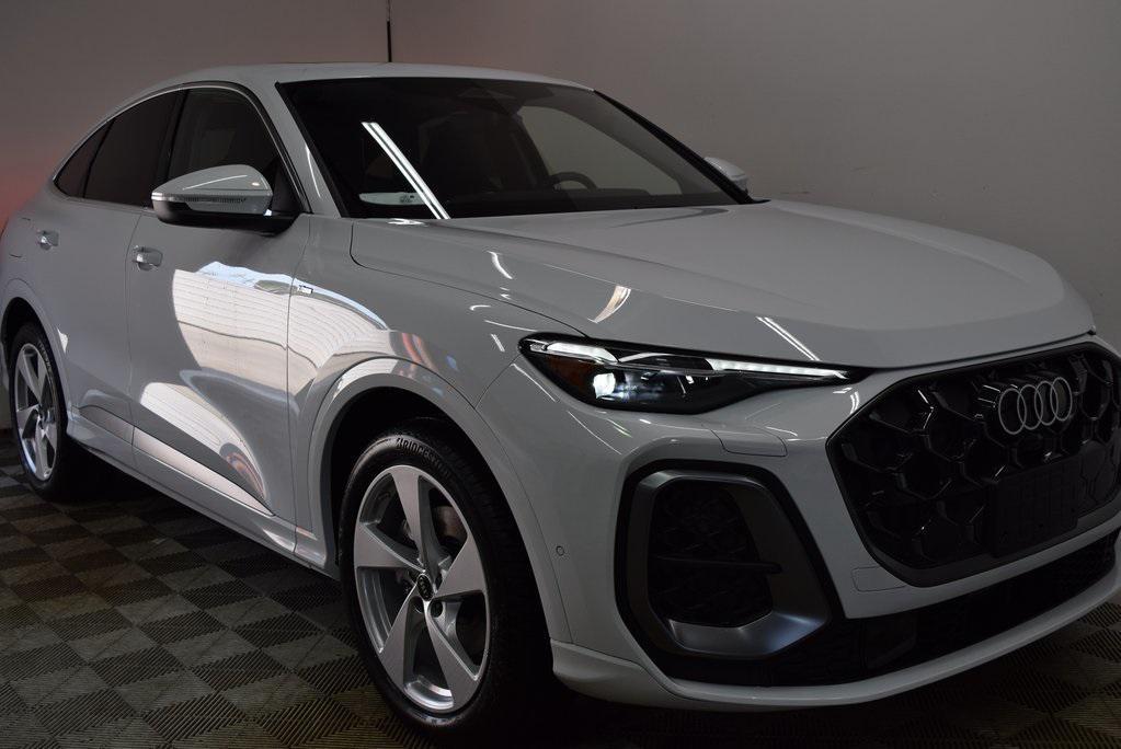 new 2025 Audi Q5 car, priced at $66,115