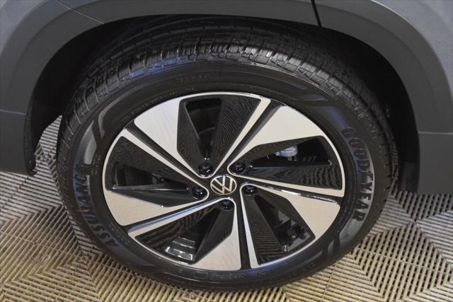 new 2024 Volkswagen Taos car, priced at $33,146