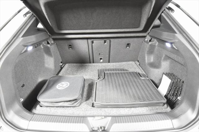 new 2025 Volkswagen ID.4 car, priced at $56,631