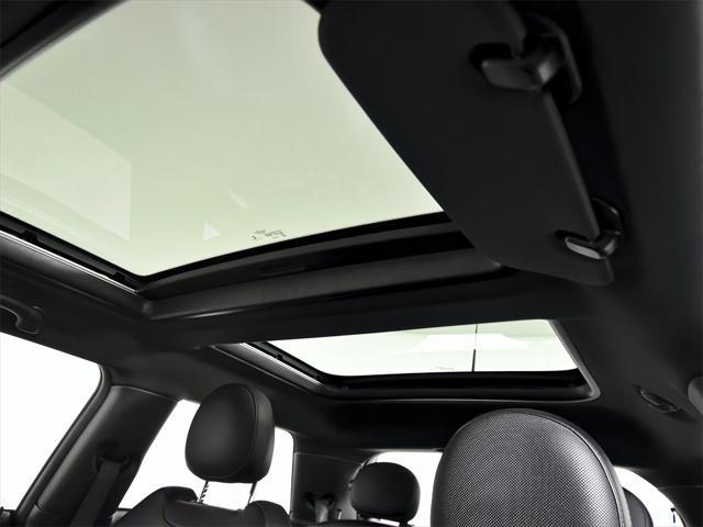 used 2022 MINI Hardtop car, priced at $24,499
