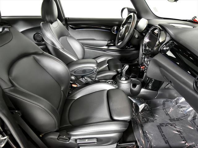 used 2022 MINI Hardtop car, priced at $24,499