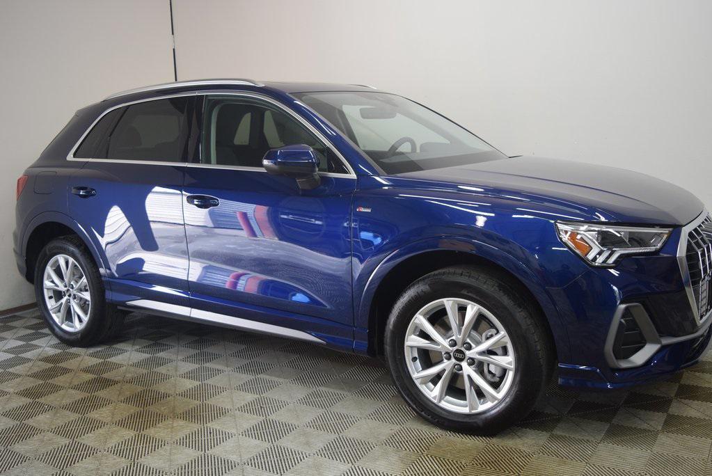 new 2025 Audi Q3 car, priced at $47,360