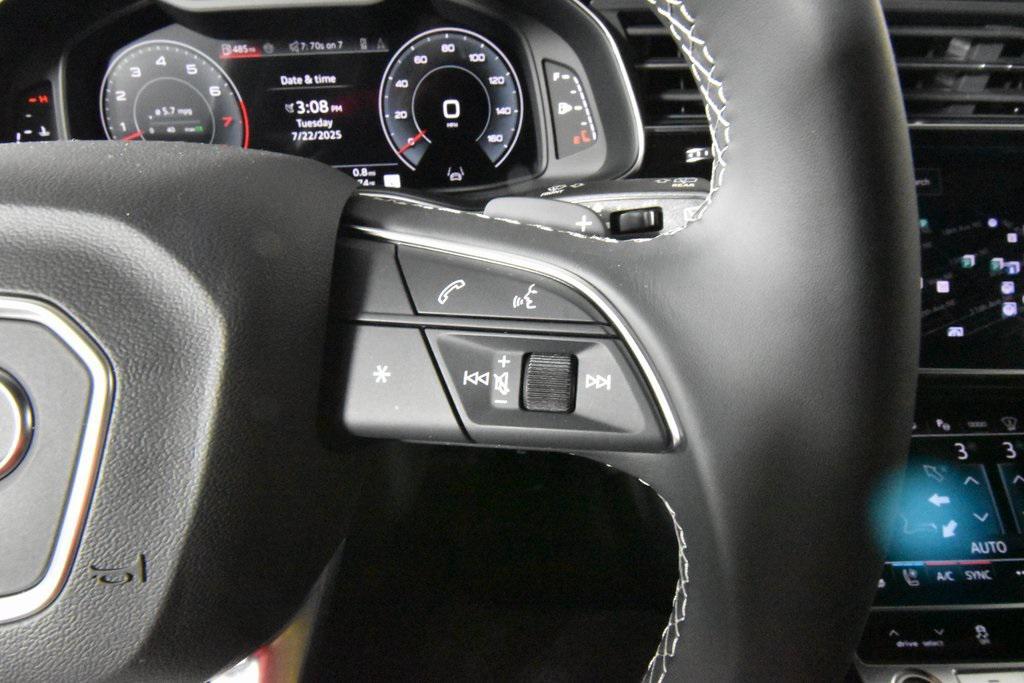 new 2025 Audi Q7 car, priced at $84,260