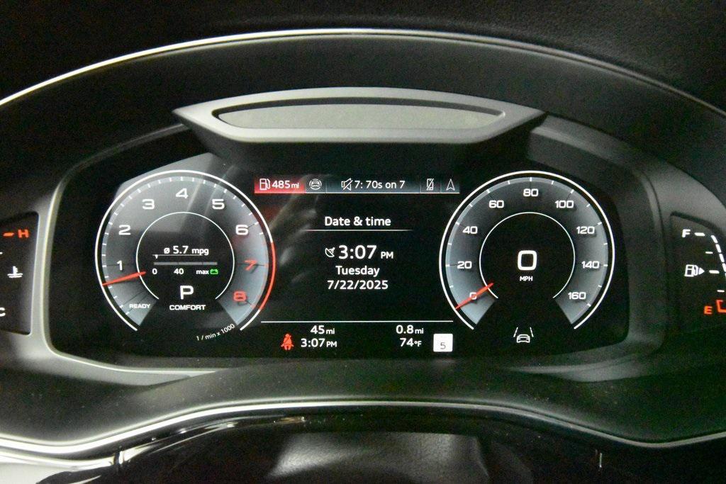 new 2025 Audi Q7 car, priced at $84,260