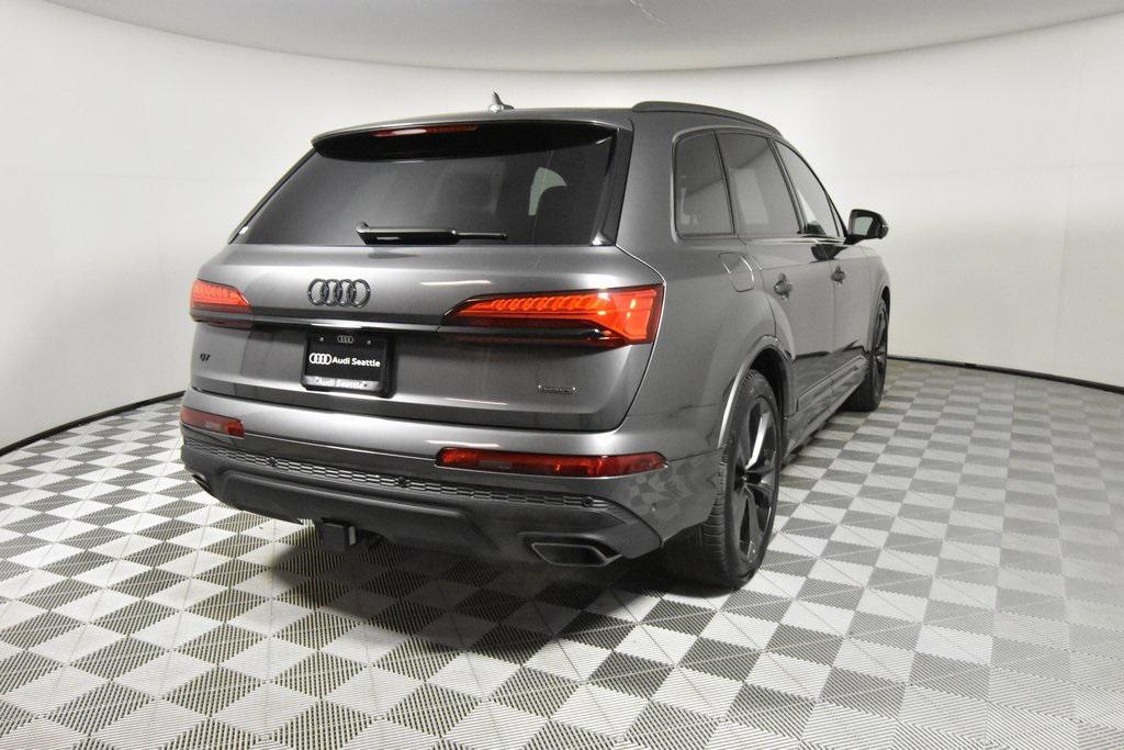 new 2025 Audi Q7 car, priced at $84,260