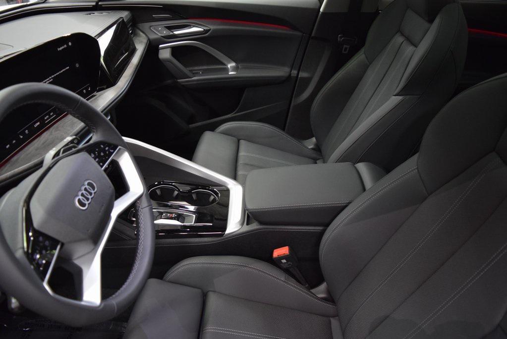 new 2025 Audi Q5 car, priced at $61,390