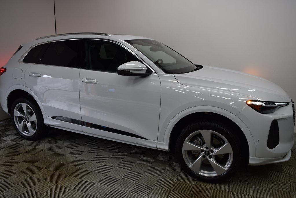 new 2025 Audi Q5 car, priced at $61,390