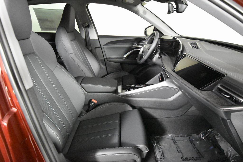 new 2025 Audi Q5 car, priced at $64,340