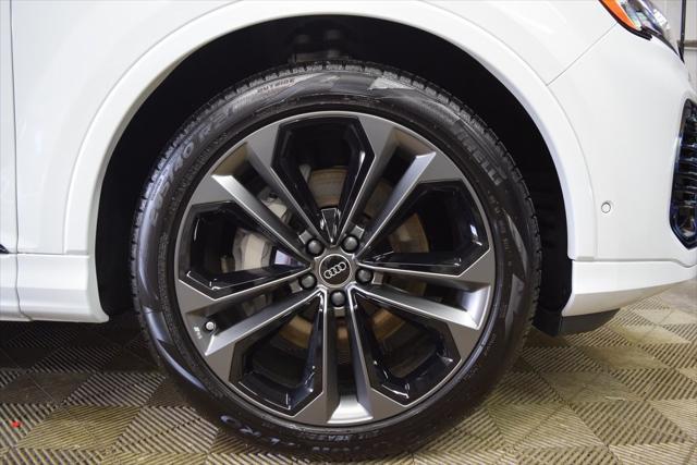 new 2025 Audi Q7 car, priced at $84,260