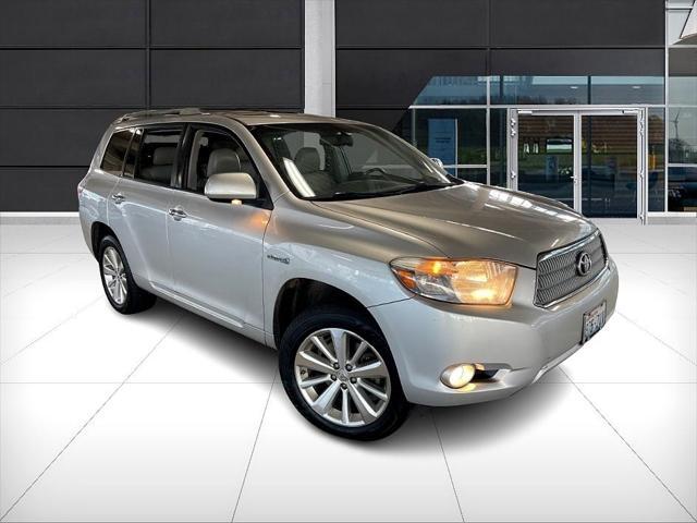 used 2008 Toyota Highlander Hybrid car, priced at $8,999