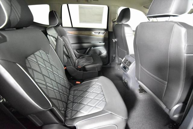 new 2025 Volkswagen Atlas car, priced at $56,939
