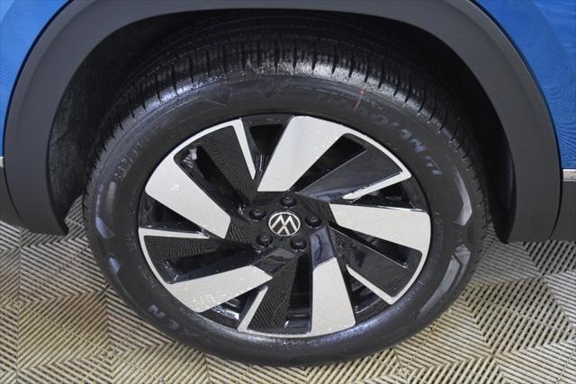 new 2024 Volkswagen Atlas Cross Sport car, priced at $49,591