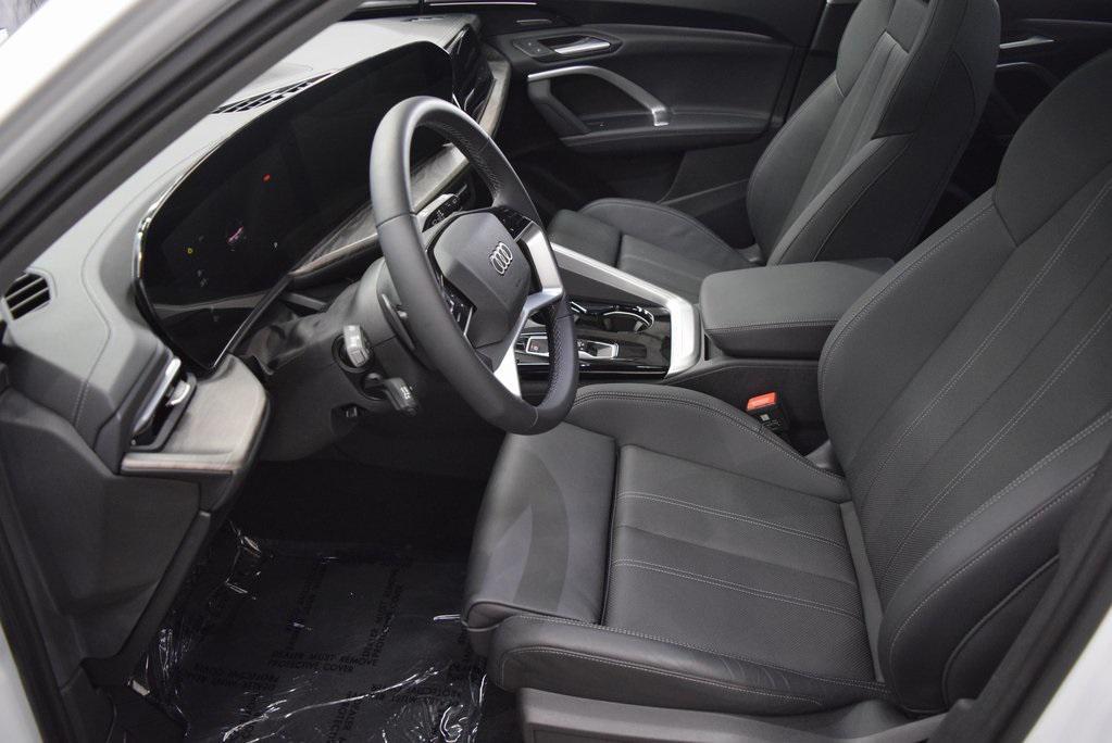 new 2025 Audi Q5 car, priced at $60,975