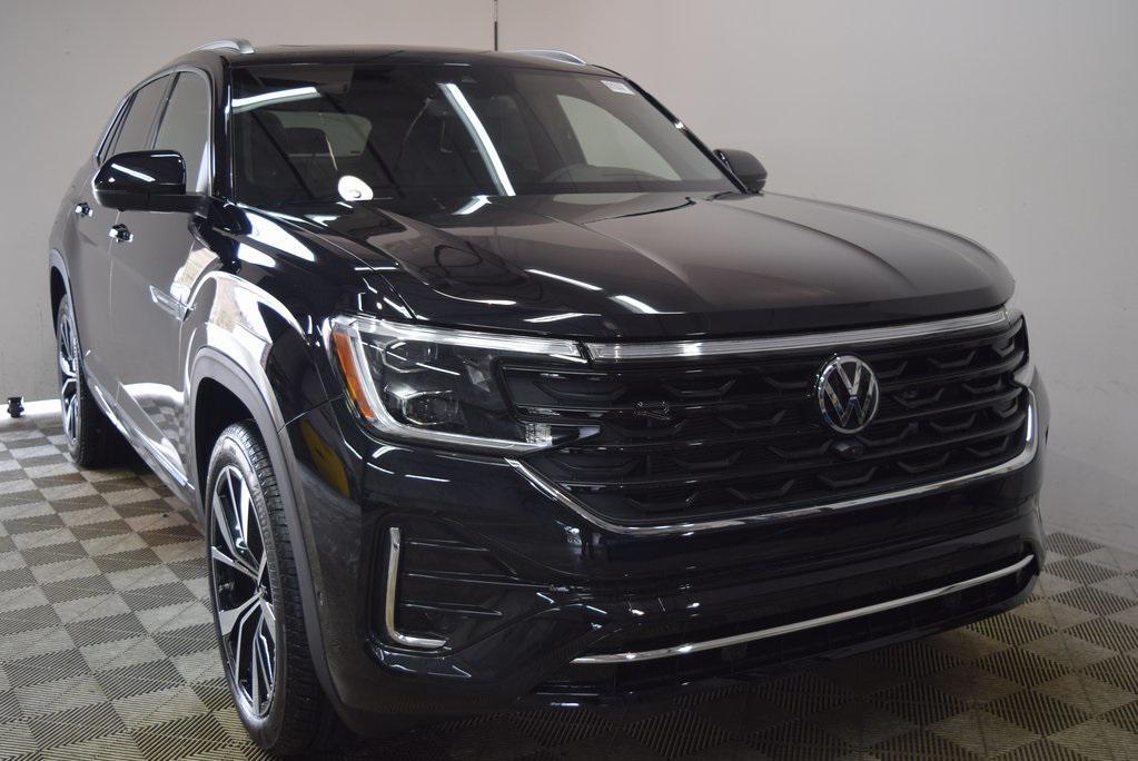 new 2025 Volkswagen Atlas Cross Sport car, priced at $54,951