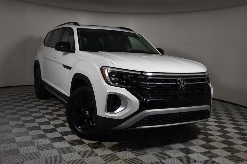 new 2025 Volkswagen Atlas car, priced at $49,059